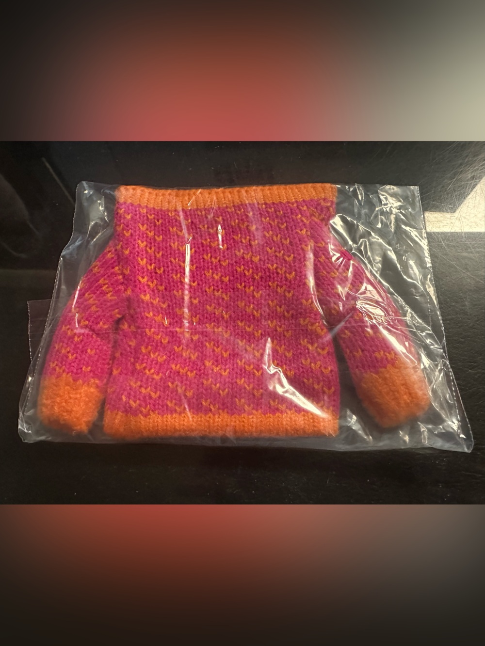 DUNKIN X L.L. BEAN LIMITED EDITION PINK AND ORANGE SWEATER DRINK KOOZIE NWT - Picture 2 of 2